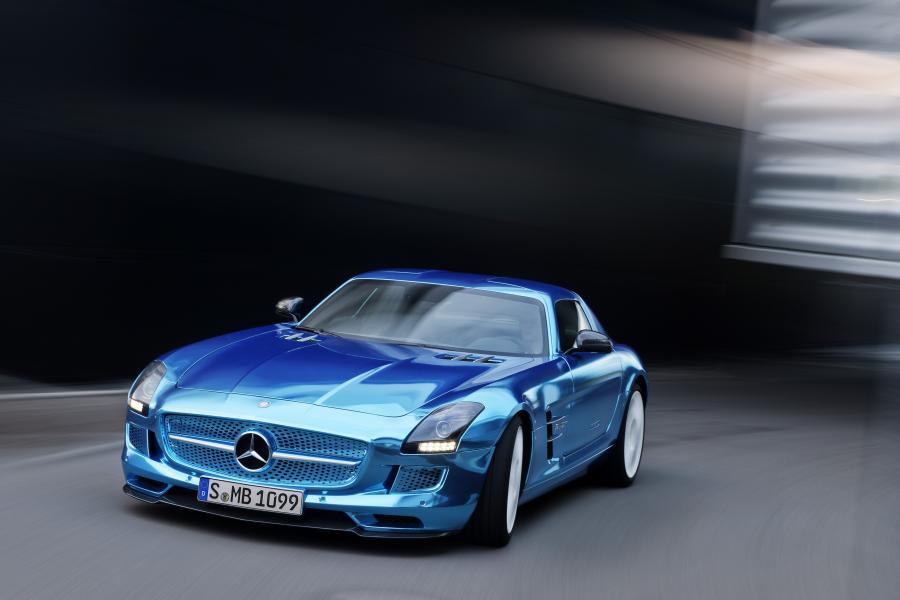 Mercedes-Benz SLS AMG Electric Drive concept 2012 года  (фото 15 из 30)